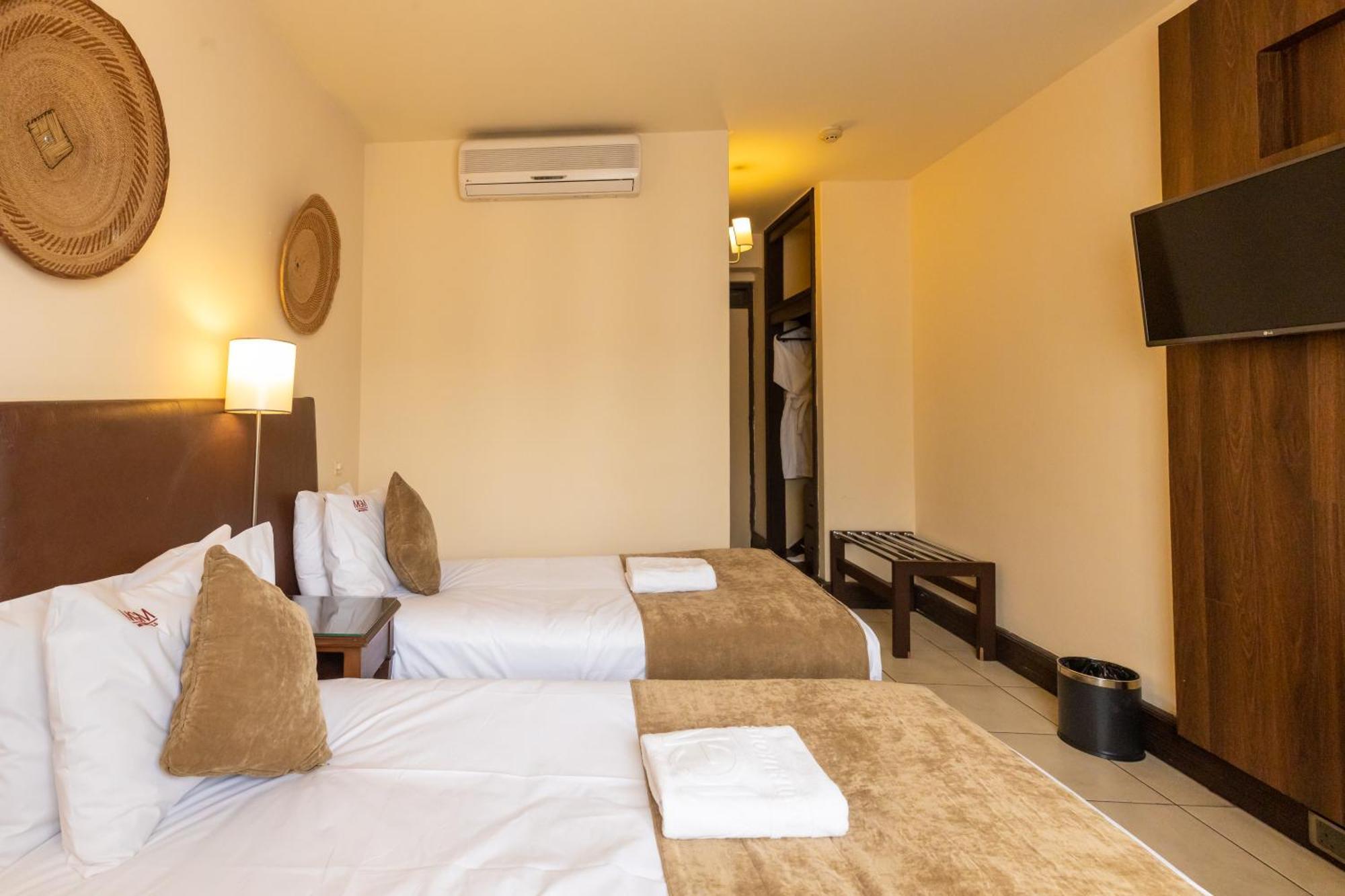 โรงแรมซิลเวอร์ สปริง ไนโรบี ภายนอก รูปภาพ